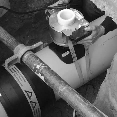 Balloon shut off saddle top-loading