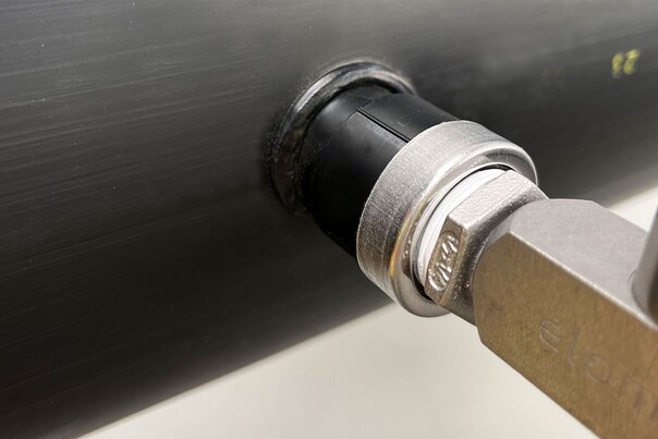 DBME short internally threaded socket is now available