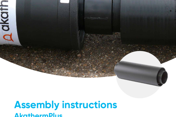 Double pipe connection with long sleeve